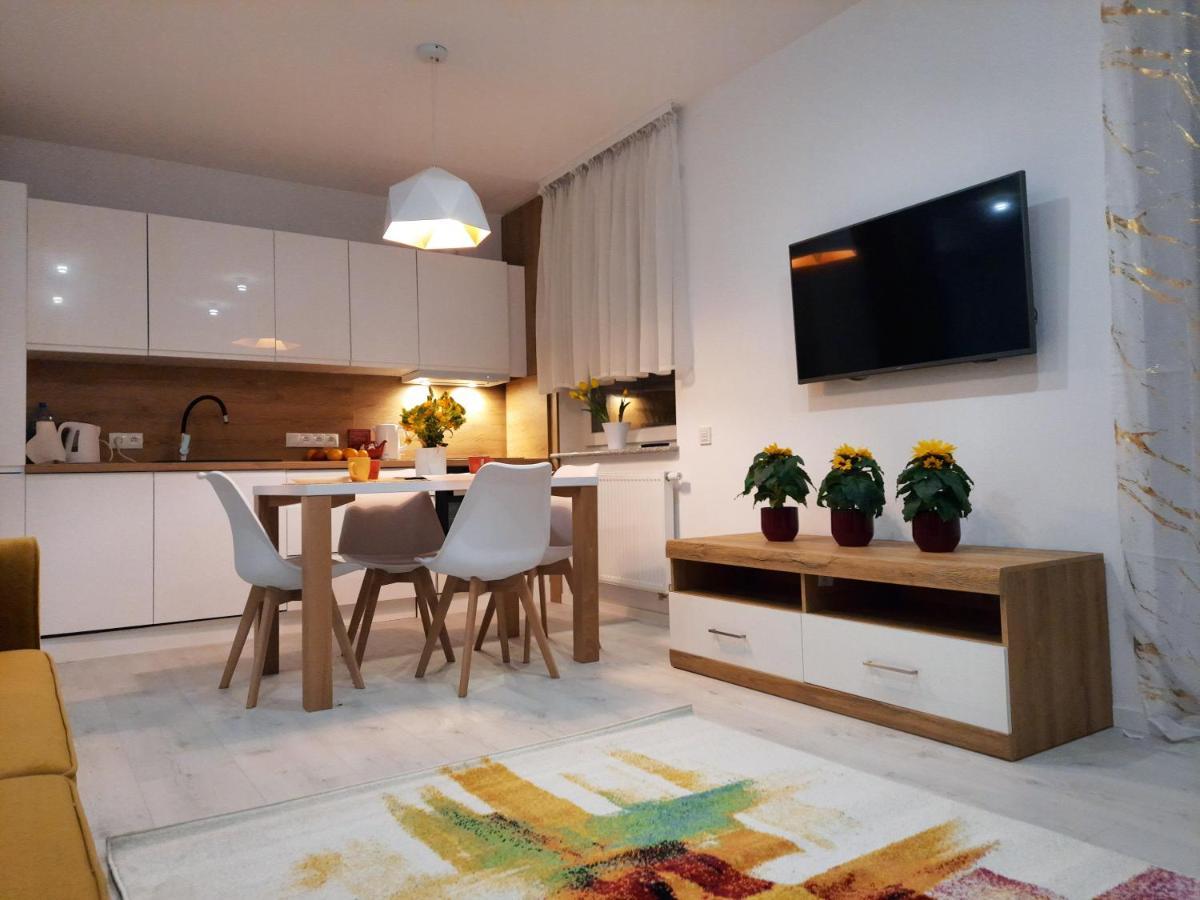 Apartament Amber Comfort Z Prywatnym Miejscem Parkingowym 科沃布热格 外观 照片